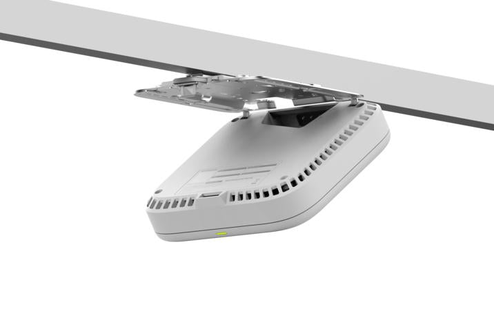 NETGEAR (WBE710) 三頻 WiFi 7 Insight 雲端管理 Access Point | PoE+ | 2.5G | Insight