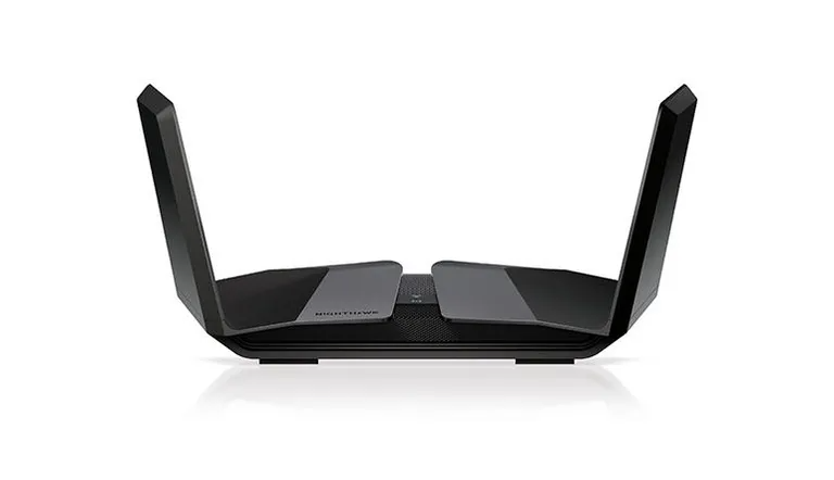 <b>Nighthawk (RAXE500)</b> <br>三頻 AXE11000 WiFi 6E 路由器<br>12-Stream | 10.8Gbps | 6GHz | USB 3.0